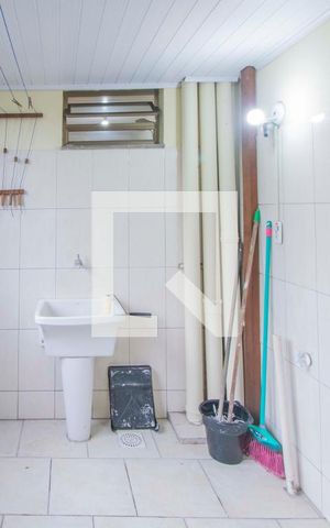 Apartamento para alugar com 75m², 2 quartos e 1 vagaÁrea de Serviço