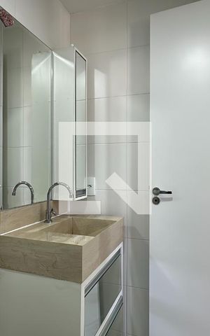 Apartamento para alugar com 46m², 2 quartos e 1 vaga Apartamento para alugar com 46m², 2 quartos e 1 vagaBanheiro