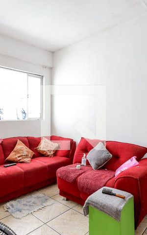 Casa à venda com 120m², 3 quartos e 1 vaga Casa à venda com 120m², 3 quartos e 1 vagaSala