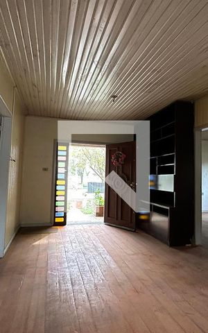 Casa à venda com 240m², 2 quartos e 1 vagaSala