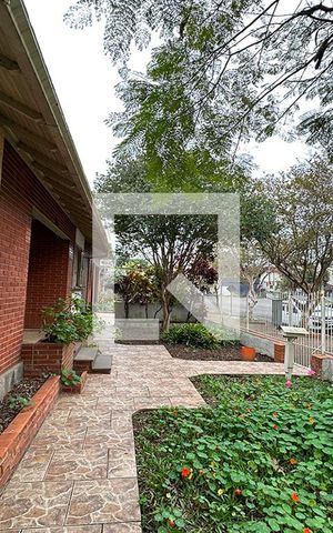 Casa à venda com 240m², 2 quartos e 1 vagaÁrea Externa