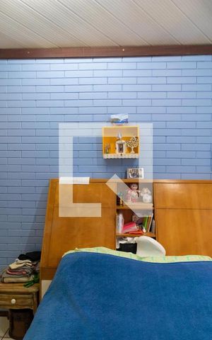 Casa de condomínio à venda com 270m², 3 quartos e 2 vagas Casa de condomínio à venda com 270m², 3 quartos e 2 vagasQuarto
