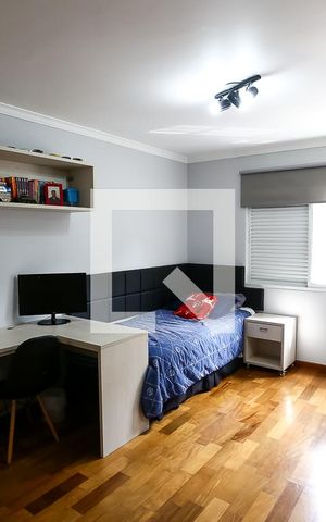 Casa à venda com 280m², 3 quartos e 3 vagas Casa à venda com 280m², 3 quartos e 3 vagasSuíte 1