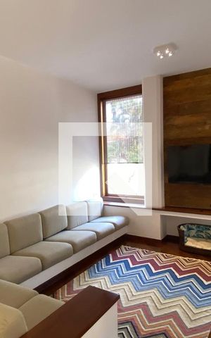 Casa de condomínio à venda com 700m², 5 quartos e 5 vagasSala