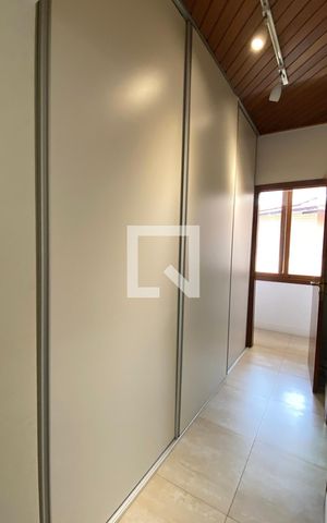 Casa de condomínio à venda com 700m², 5 quartos e 5 vagasCloset da suíte 4