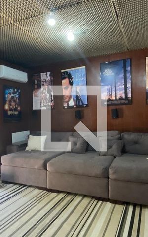 Casa de condomínio à venda com 700m², 5 quartos e 5 vagasSala