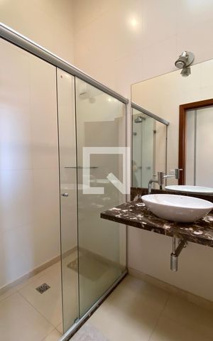 Casa de condomínio à venda com 700m², 5 quartos e 5 vagasBanheiro da Suíte 3