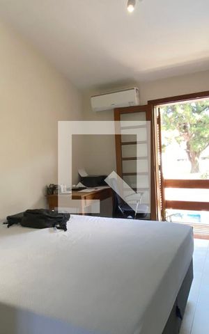 Casa de condomínio à venda com 700m², 5 quartos e 5 vagasSuíte 4