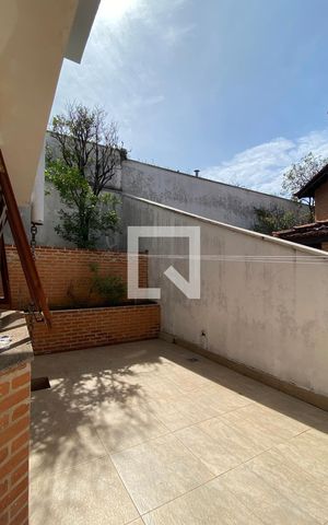 Casa de condomínio à venda com 700m², 5 quartos e 5 vagasÁrea de Serviço