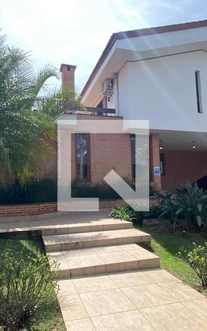 Casa de condomínio à venda com 700m², 5 quartos e 5 vagasFachada