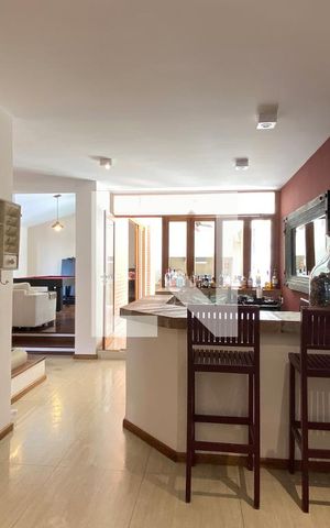 Casa de condomínio à venda com 700m², 5 quartos e 5 vagasSala