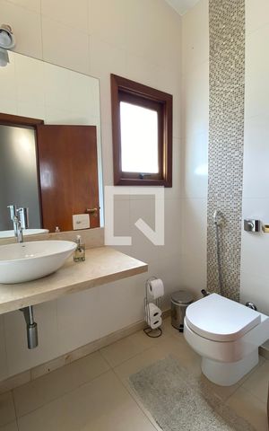 Casa de condomínio à venda com 700m², 5 quartos e 5 vagasBanheiro da Suíte 5