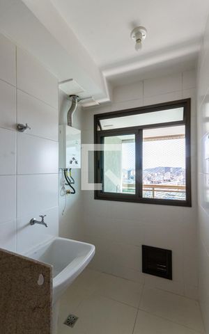 Apartamento à venda com 75m², 2 quartos e 1 vagaÁrea de Serviço