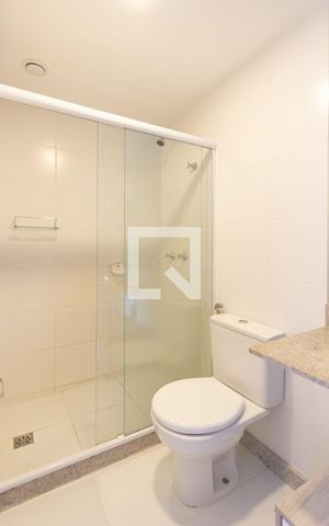 Apartamento à venda com 75m², 2 quartos e 1 vagaBanheiro da Suíte