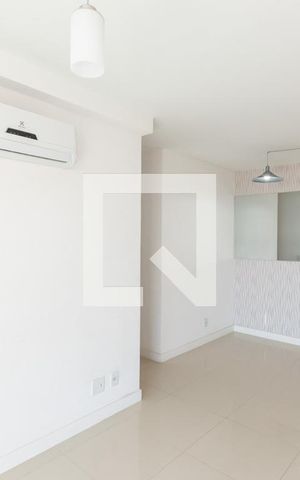 Apartamento à venda com 75m², 2 quartos e 1 vagaSala