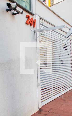 Apartamento à venda com 132m², 3 quartos e 3 vagas Apartamento à venda com 132m², 3 quartos e 3 vagasFachada