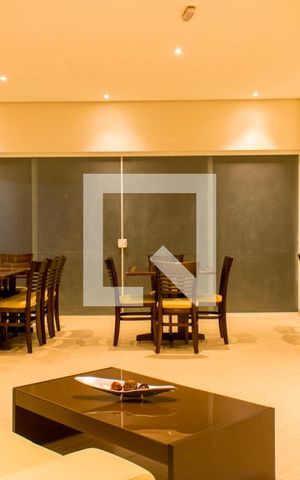 Apartamento à venda com 132m², 3 quartos e 3 vagas Apartamento à venda com 132m², 3 quartos e 3 vagasÁrea comum - Salão de festas