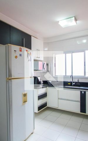 Apartamento à venda com 132m², 3 quartos e 3 vagas Apartamento à venda com 132m², 3 quartos e 3 vagasCozinha