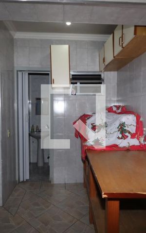 Casa à venda com 125m², 3 quartos e 2 vagas Casa à venda com 125m², 3 quartos e 2 vagasQuarto de Serviço