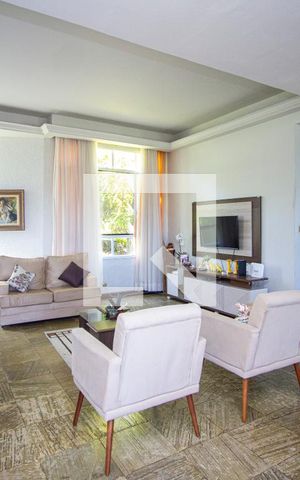 Casa de condomínio à venda com 1000m², 5 quartos e 3 vagasSala de TV