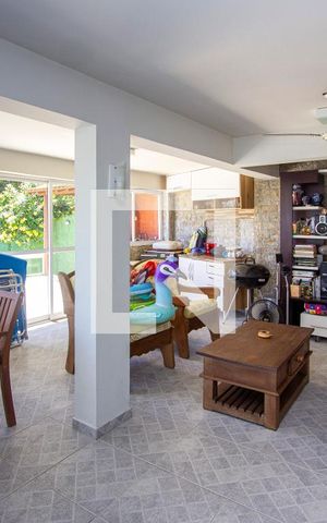 Casa de condomínio à venda com 1000m², 5 quartos e 3 vagasSala da piscina