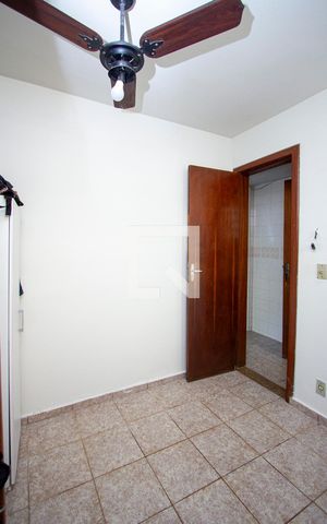 Casa de condomínio à venda com 1000m², 5 quartos e 3 vagasQuarto de Serviço