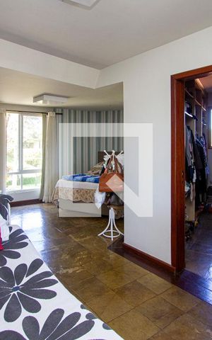 Casa de condomínio à venda com 1000m², 5 quartos e 3 vagasSuíte 3