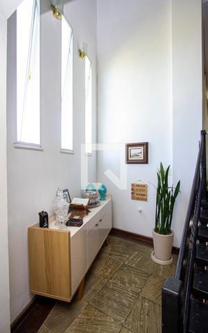 Casa de condomínio à venda com 1000m², 5 quartos e 3 vagasSala de Jantar