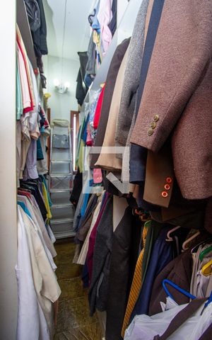 Casa de condomínio à venda com 1000m², 5 quartos e 3 vagasCloset da Suíte 2