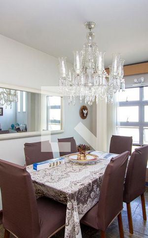 Casa de condomínio à venda com 1000m², 5 quartos e 3 vagasSala de Jantar