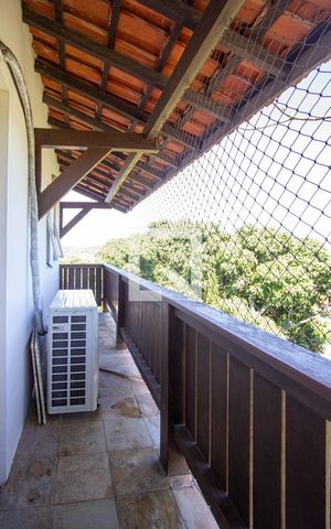 Casa de condomínio à venda com 1000m², 5 quartos e 3 vagasVaranda da Suíte 3