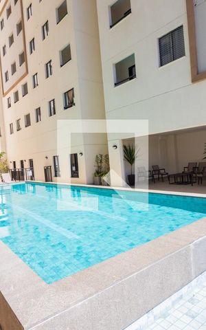 Studio para alugar com 25m², 1 quarto e sem vaga Studio para alugar com 25m², 1 quarto e sem vagaÁrea comum - Piscina