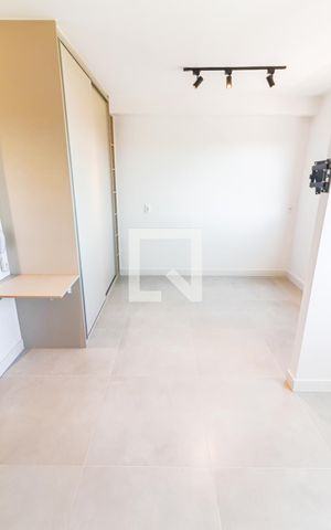 Studio para alugar com 25m², 1 quarto e sem vaga Studio para alugar com 25m², 1 quarto e sem vagaStudio