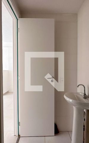 Apartamento à venda com 33m², 2 quartos e sem vagaBanheiro