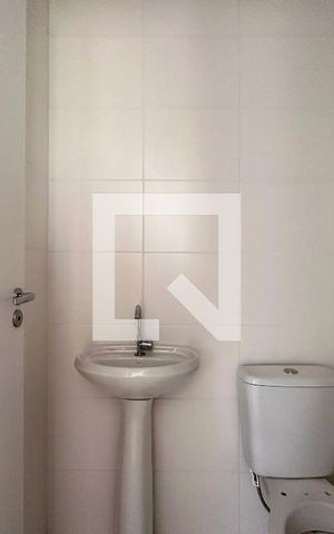 Apartamento à venda com 33m², 2 quartos e sem vagaBanheiro