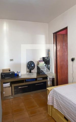 Casa à venda com 250m², 3 quartos e 1 vagaSala de TV
