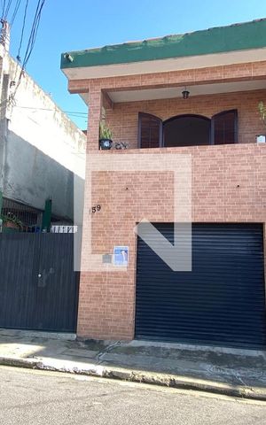 Casa à venda com 250m², 3 quartos e 1 vagaFachada