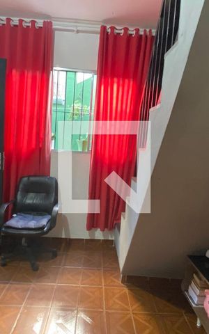 Casa à venda com 250m², 3 quartos e 1 vagaSala