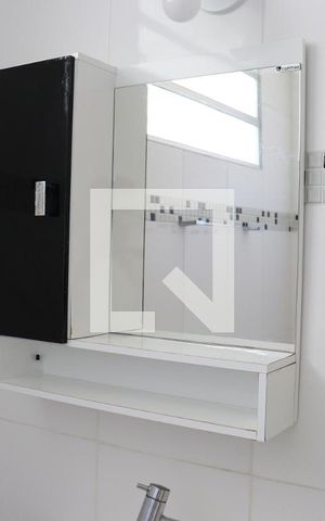 Apartamento à venda com 66m², 1 quarto e sem vaga Apartamento à venda com 66m², 1 quarto e sem vagaDetalhe do banheiro