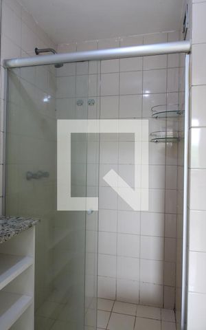 Apartamento à venda com 65m², 3 quartos e 1 vagaQuarto 3 - Banheiro da Suíte
