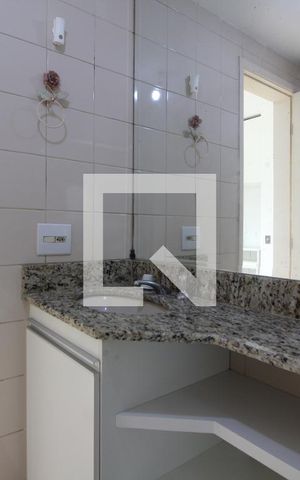 Apartamento à venda com 65m², 3 quartos e 1 vagaQuarto 3 - Banheiro da Suíte