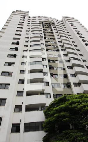 Apartamento à venda com 65m², 3 quartos e 1 vagaFachada