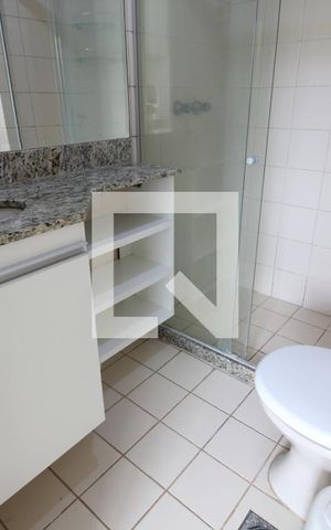 Apartamento à venda com 65m², 3 quartos e 1 vagaQuarto 3 - Banheiro da Suíte