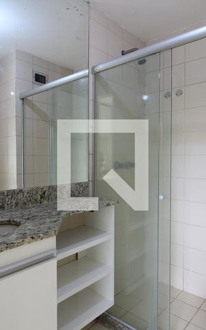 Apartamento à venda com 65m², 3 quartos e 1 vagaQuarto 3 - Banheiro da Suíte