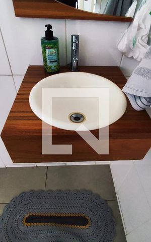 Casa à venda com 450m², 4 quartos e 3 vagas Casa à venda com 450m², 4 quartos e 3 vagasPia