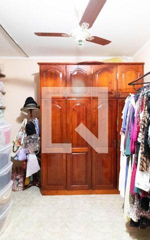 Casa à venda com 157m², 3 quartos e 2 vagas Casa à venda com 157m², 3 quartos e 2 vagasQuarto