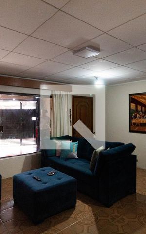 Casa à venda com 157m², 3 quartos e 2 vagas Casa à venda com 157m², 3 quartos e 2 vagasSala