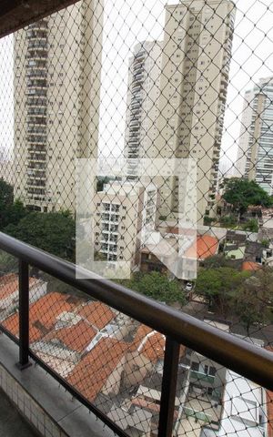 Apartamento para alugar com 163m², 3 quartos e 3 vagasVaranda