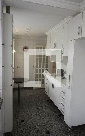 Apartamento para alugar com 163m², 3 quartos e 3 vagasCozinha