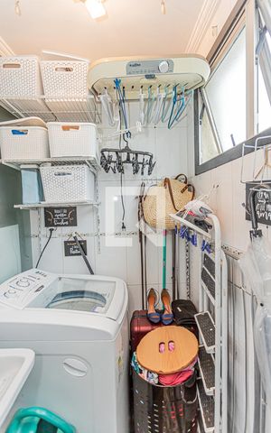 Apartamento à venda com 60m², 2 quartos e 1 vagaÁrea de Serviço